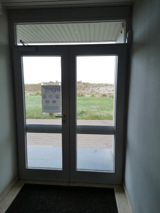 Zeester en koffie. Oostduinkerke-Bad Buitenkant foto